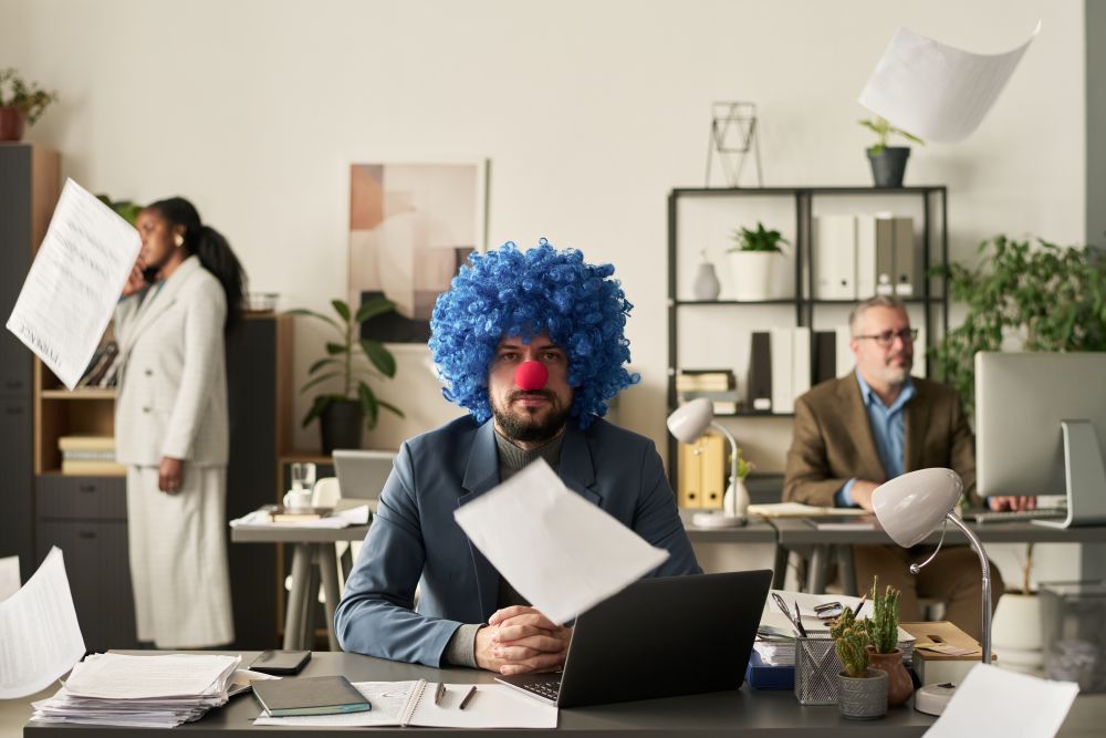 IL SUPPORTO (APPARENTE) DEGLI YES MEN